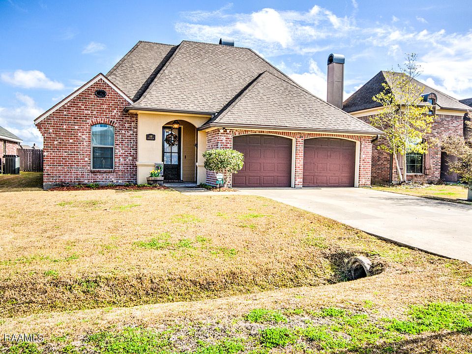 1st image of 110 Everglades Dr