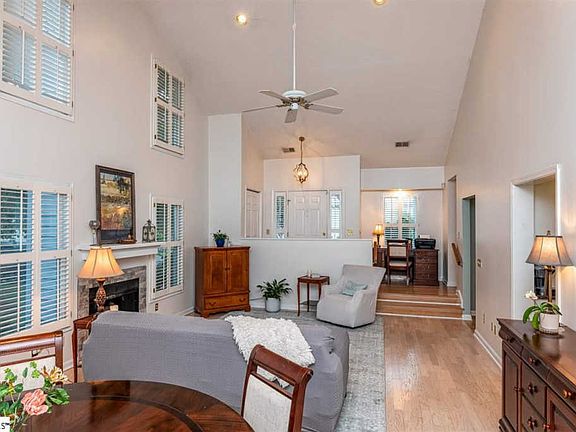 5th image of 135 Forest Lake Dr