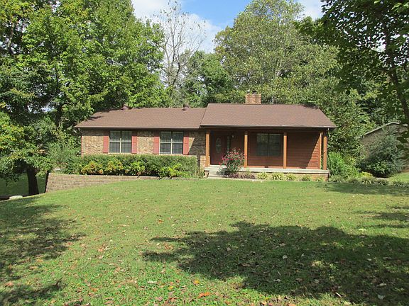 2nd image of 801 Alton Dr