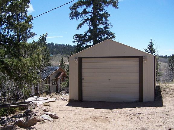 3rd image of 2058 Overland Cir