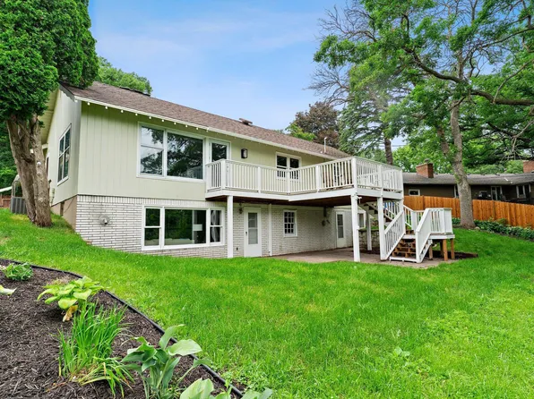 715 Forest Dale Rd, New Brighton, MN 55112