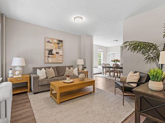 3rd image of 705 Sims Ave