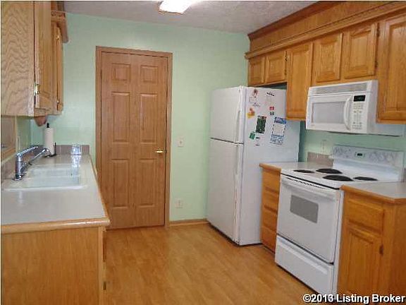 4th image of 2244 Beargrass Ave