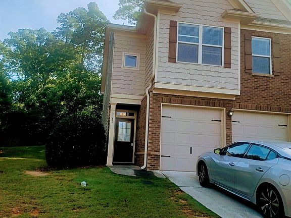 3rd image of 2237 Oakland Downs Way
