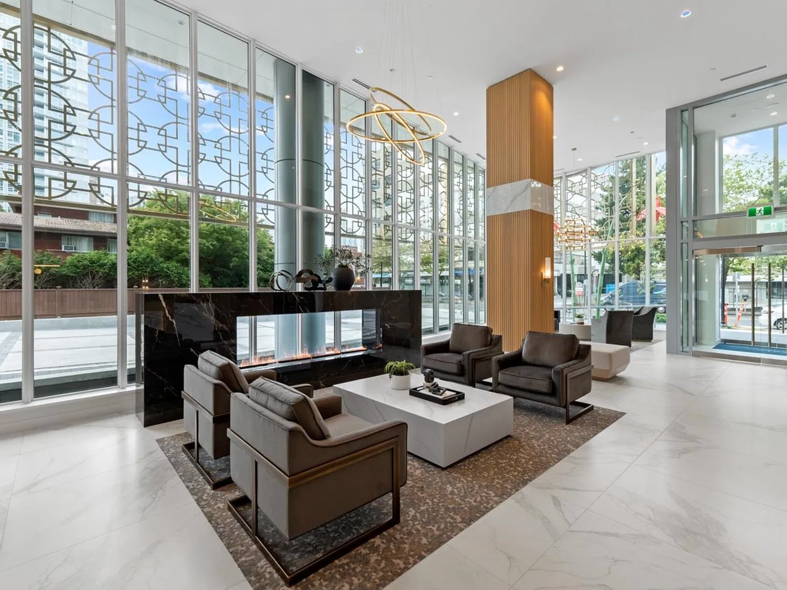 2 bed, 800 sqft, $2,999 — Photo 3
