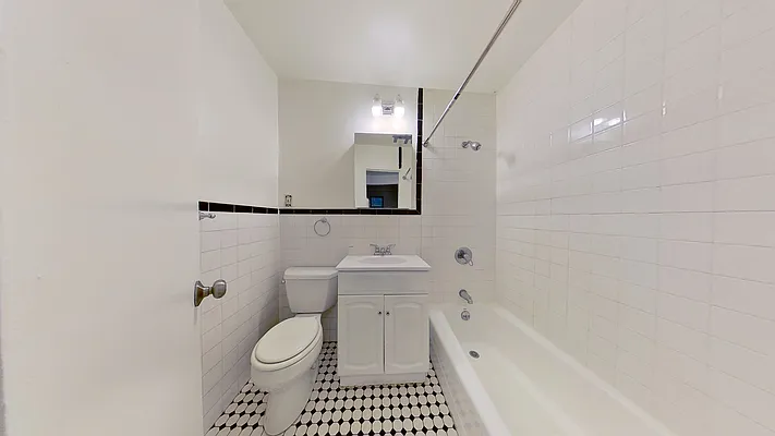 Rented by Compass | media 18