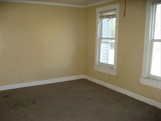 2nd image of 644 Catherine St