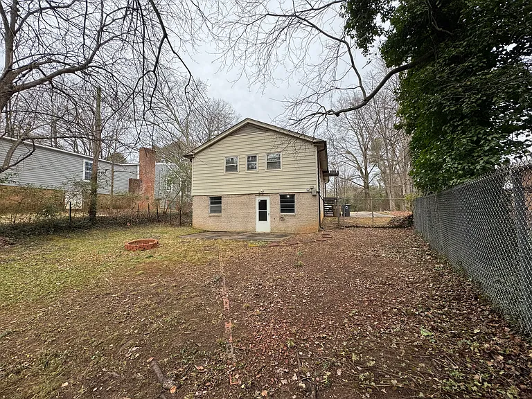 2319 Albright Dr — Photo 47