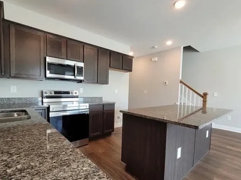 435 Harper Village Way #435 — Photo 2