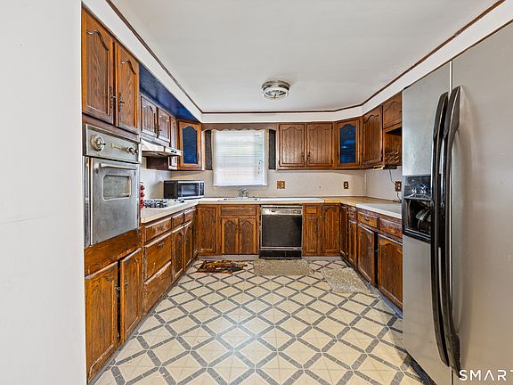 5th image of 337 Robinwood Road