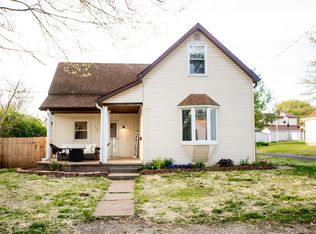 509 E Schneider St, Columbia, IL