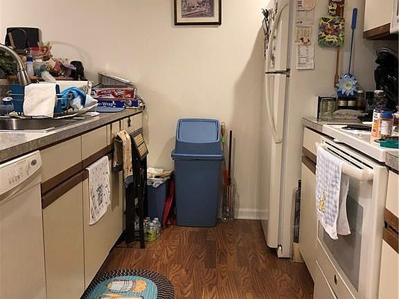 5th image of 3524 W Shore Rd APT 907