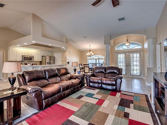 3rd image of 2217 SE 8th Pl