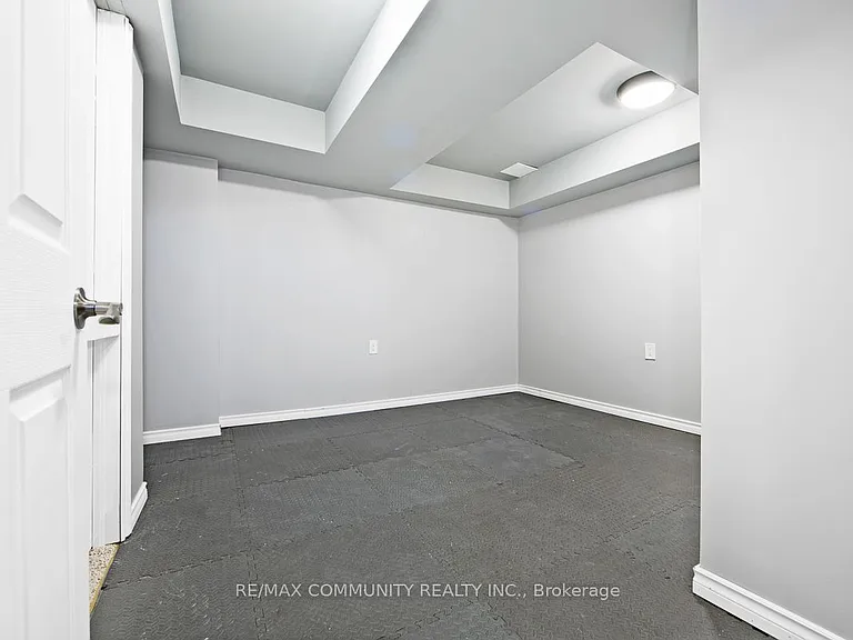 48 Riverwalk Pl — Photo 24