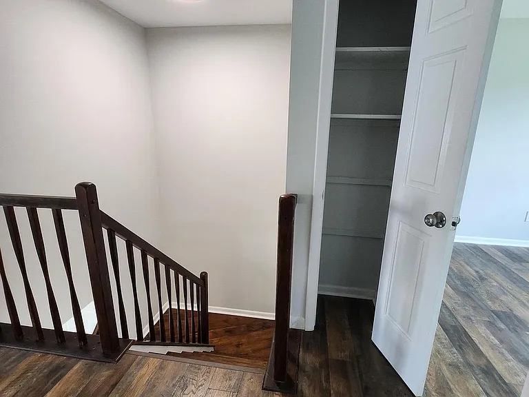 114 Brent Ct — Photo 14