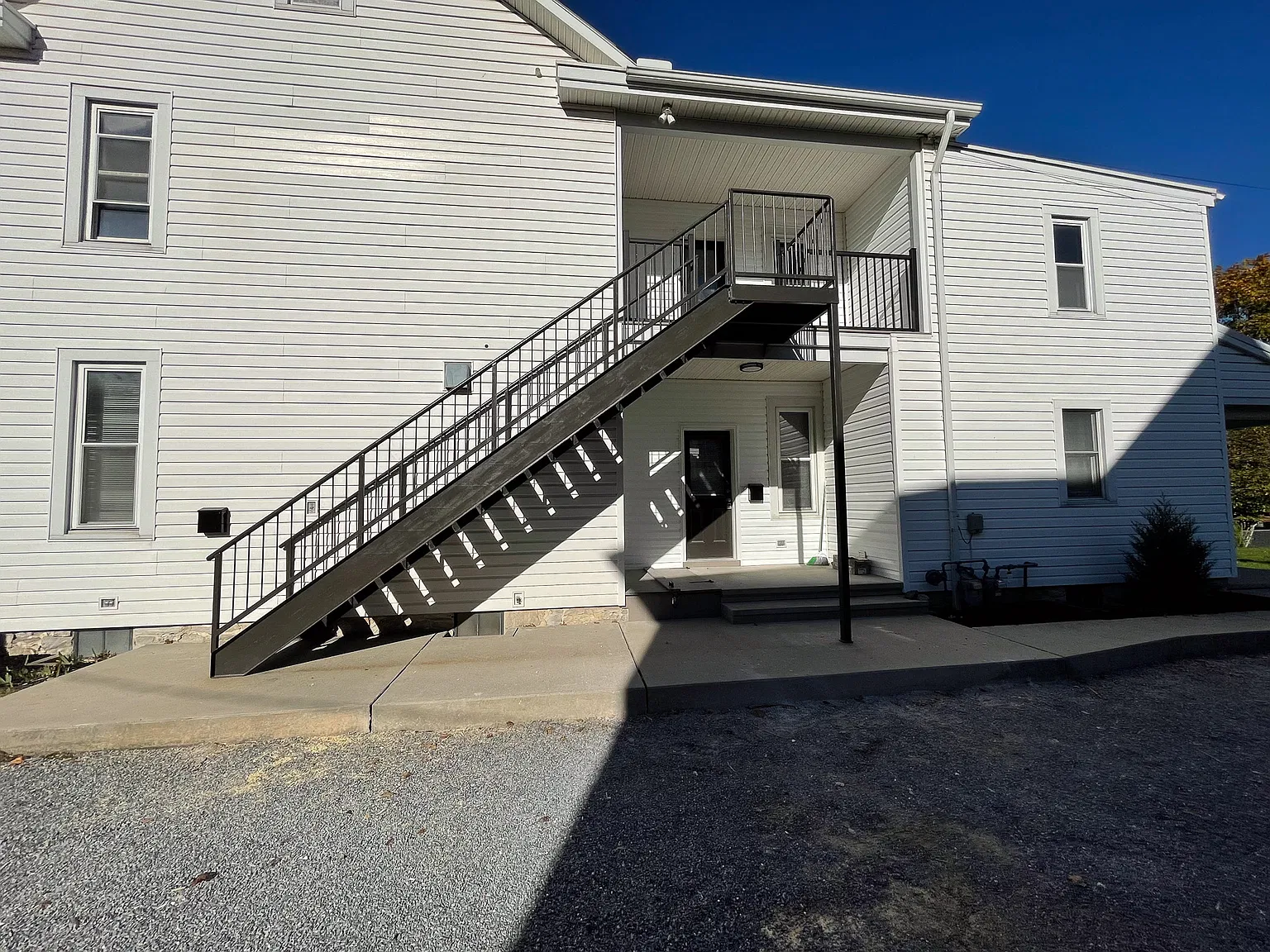2 bed, $1,595 — Photo 3