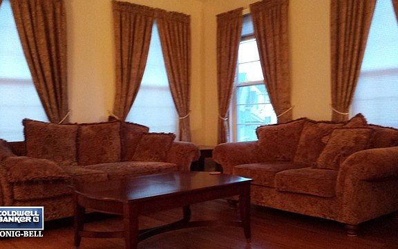2nd image of 1760 Fieldstone Dr N #1760