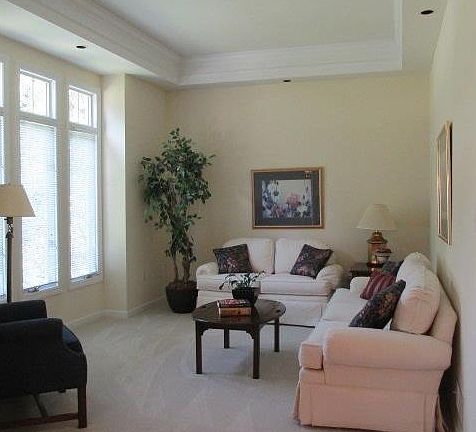 3rd image of 2006 Timbercrest Dr