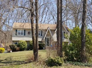 9 River Rd, Stanhope, NJ 07874