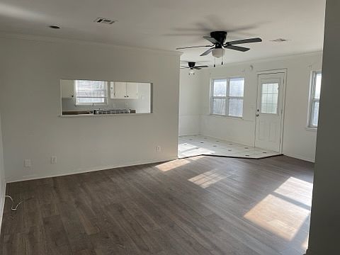 2nd image of 3418 W 51st St