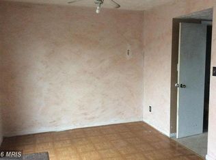 516 Gloucester Ct, Middle River, MD 21220