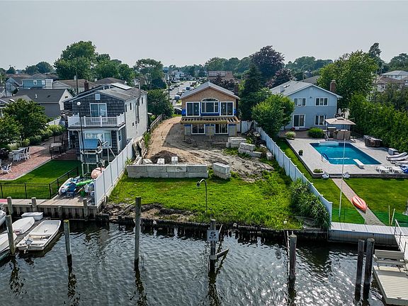 4th image of 750 Shore Walk