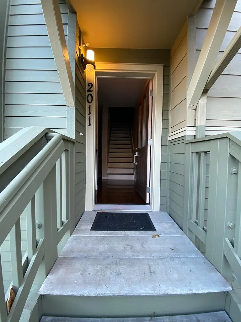 2011 NW Boulder Way Dr — Photo 4