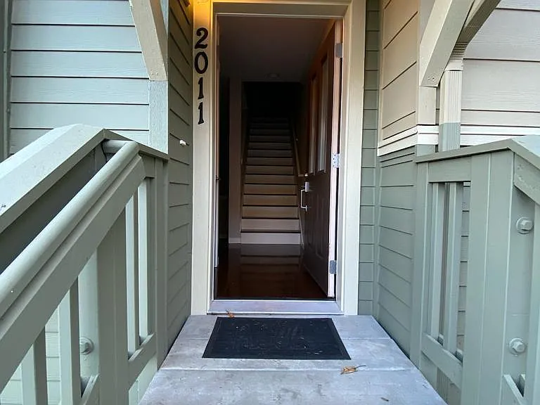 2011 NW Boulder Way Dr — Photo 4