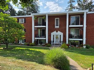 1810 National Rd #B1-301, Wheeling, WV 26003