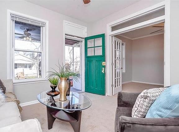 2nd image of 4962 Tyrolean Ave