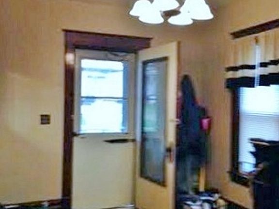 2nd image of 720 North St