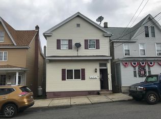 430 W White St, Summit Hill, PA 18250
