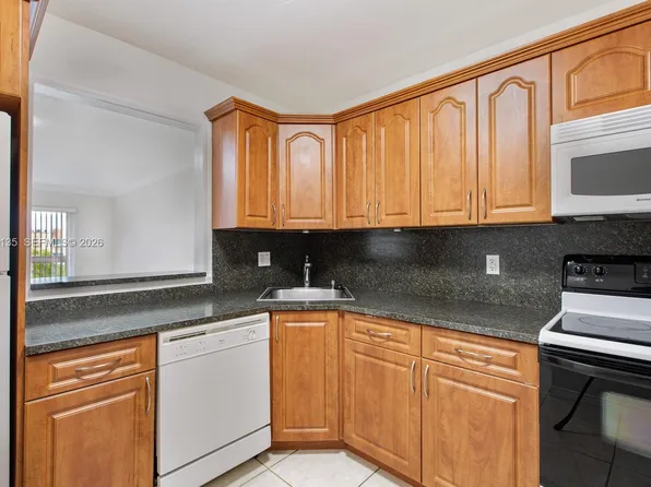 8101 Camino Real, Miami, FL