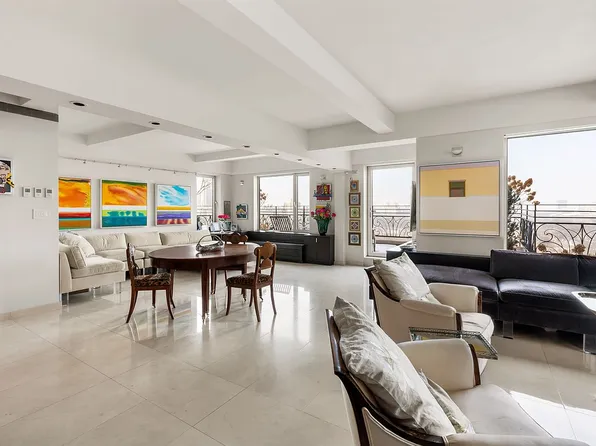 120 Central Park S, New York, NY 10019