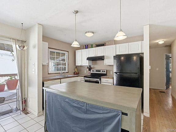 3rd image of 106 Johnson Road