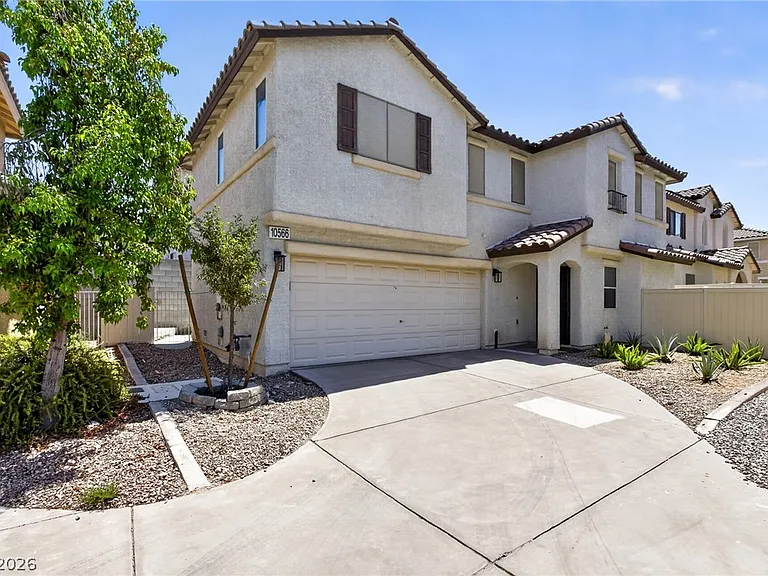 10566 Corte Sierra St — Photo 1