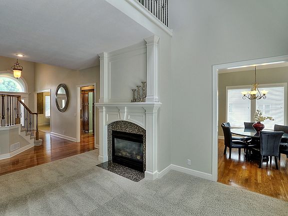 5th image of 12336 Noland St