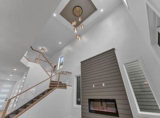 6111 Crawford Dr SW, Edmonton, AB