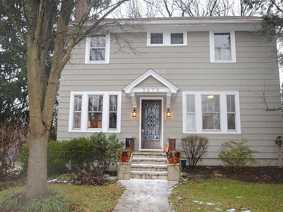 2nd image of 3674 Bellecrest Ave