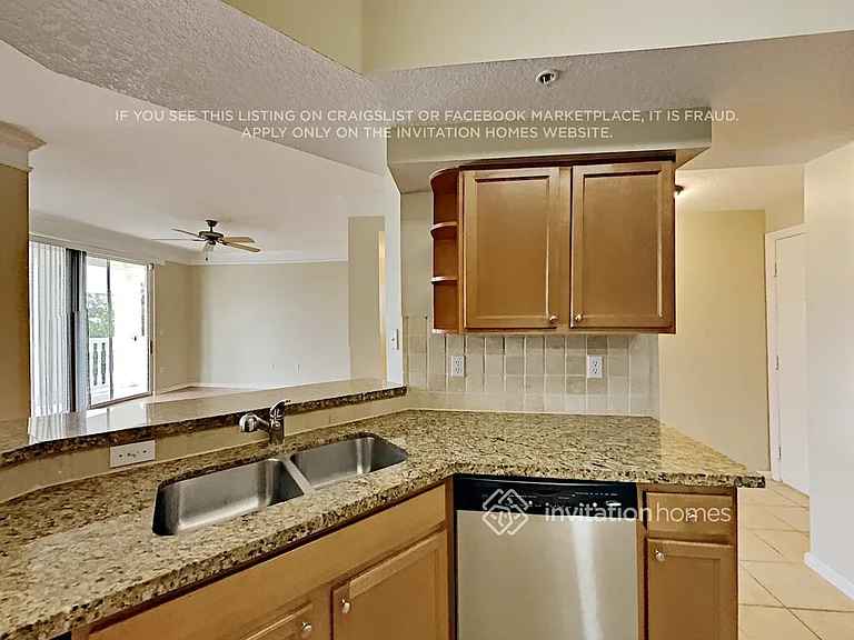 276 Murcia Dr #304 — Photo 6