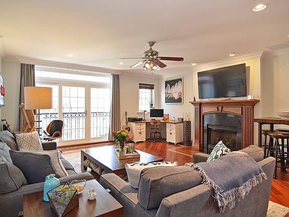 Living Room / Dining Room