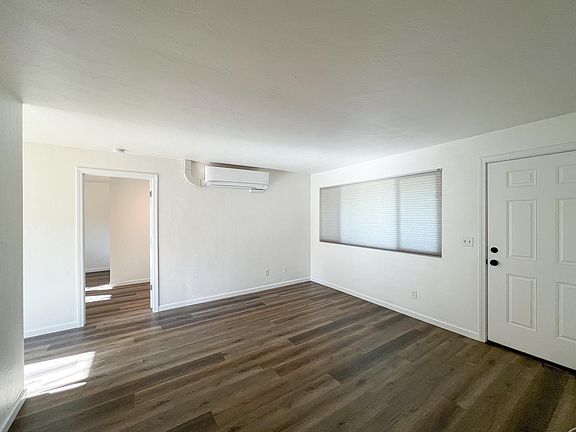 2nd image of 800 Pracht St #3