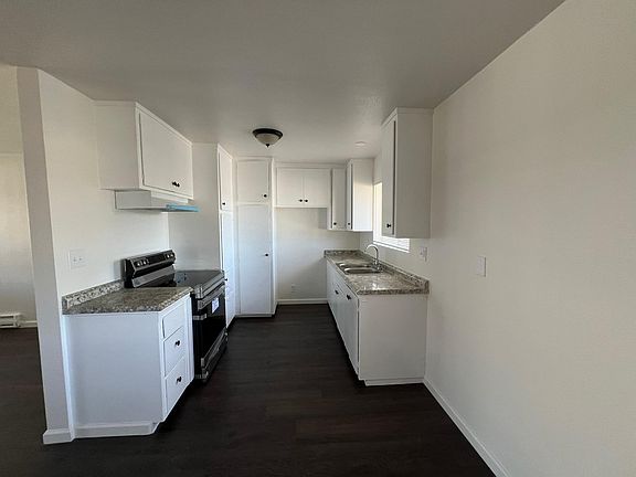 5th image of 3934 N Lugo Ave #12