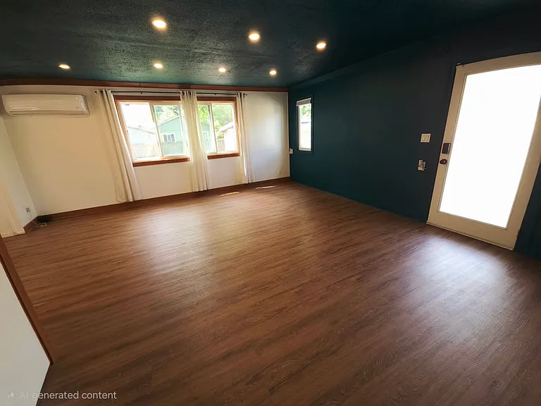 8122 NE Wygant St — Photo 12