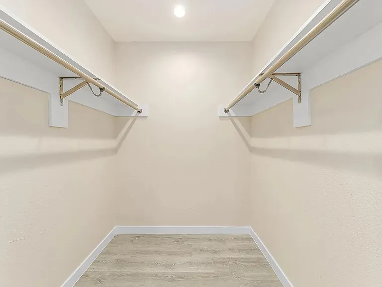 9588 W Olympic Blvd #5 — Photo 14