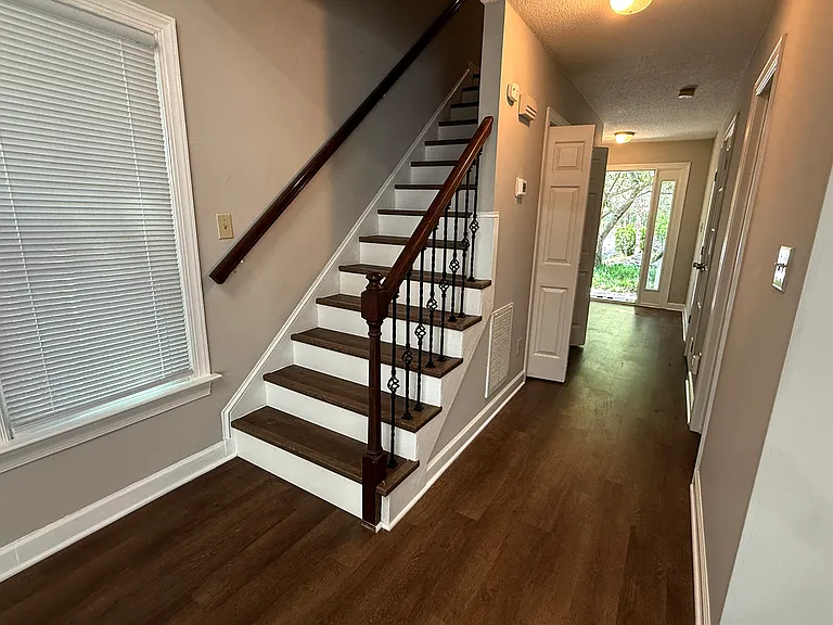 5108 Sinclair Dr — Photo 4