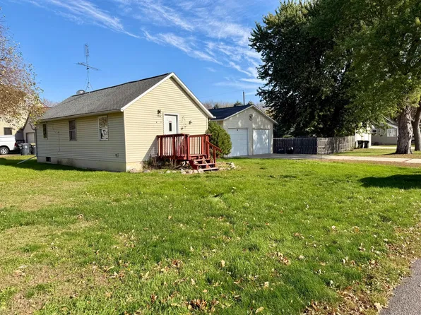 214 North St, Vesta, MN 56292