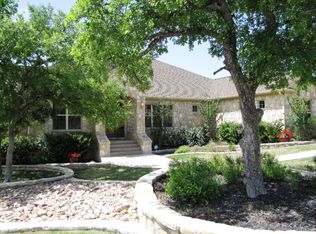 212 Whispering Spring Ln, Georgetown, TX 78633