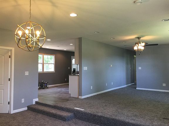 4th image of 4441 E County Road 275 N