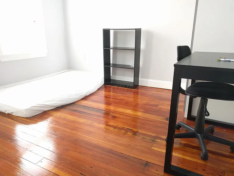 64-66 Winchester St #1 — Photo 10